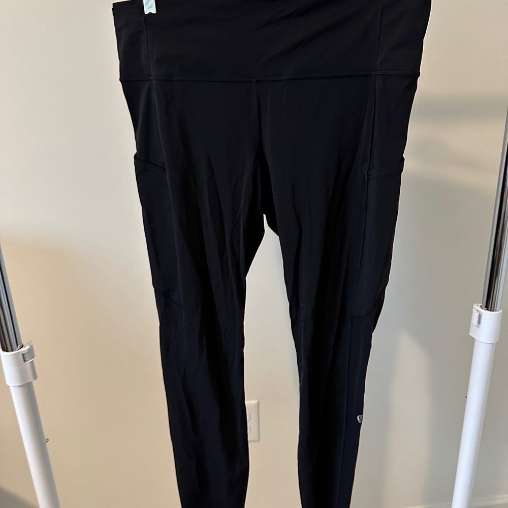 lululemon athletica Black Leggings with Side Pockets